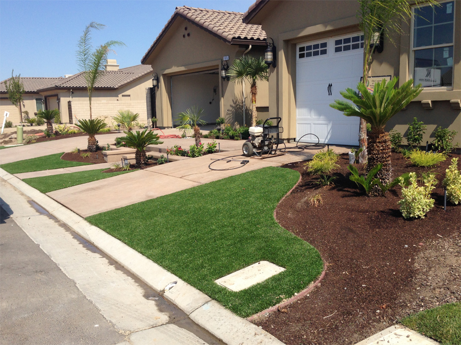 Plastic Grass South Apopka Florida Landscaping Business Front